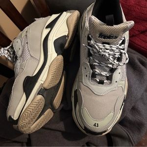 Balenciaga triple s